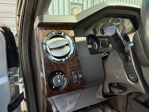 Used 2016 Ford F350 Platinum w/ Platinum Package AWD/4WD image 13