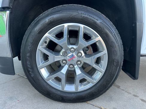 Used 2018 GMC Sierra 1500 SLT w/ SLT Premium Package image 45