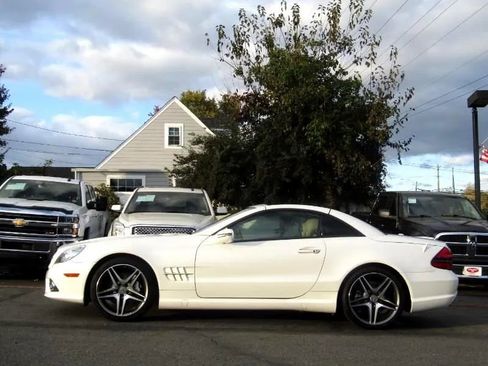 Used 2009 Mercedes-Benz SL 550 image 4
