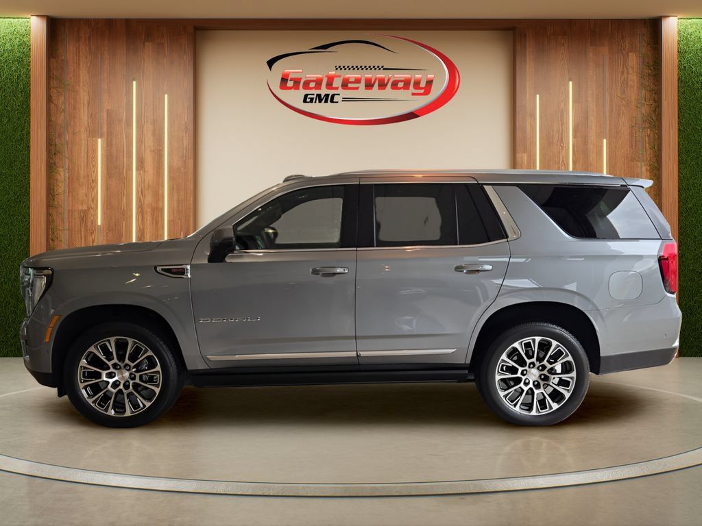 Used 2026 GMC Yukon Denali w/ Sun & Power Step Package AWD/4WD image 4