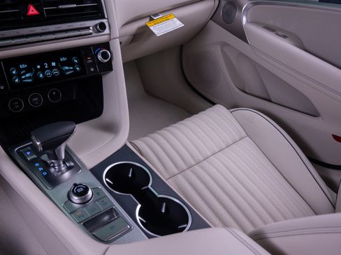 New 2026 Genesis G70 2.5T Prestige image 27