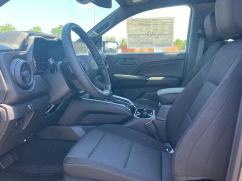 New 2026 Chevrolet Colorado Trail Boss w/ LPO, Skid Plate Package AWD/4WD image 16