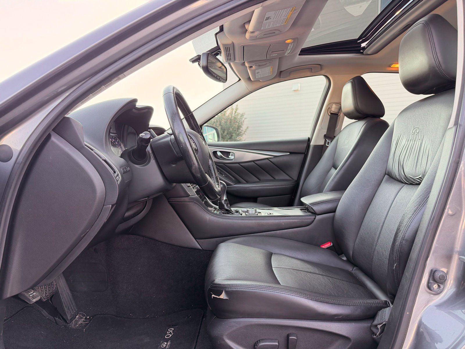 Used 2014 INFINITI Q50 Premium w/ Navigation Package AWD/4WD image 18