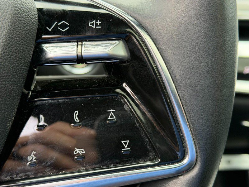 Used 2024 Cadillac Lyriq Sport AWD/4WD image 20