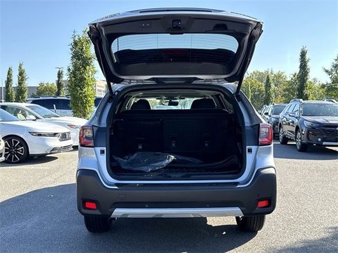 Certified 2025 Subaru Outback Limited image 15