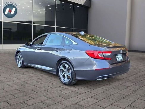 Used 2018 Honda Accord EX image 11
