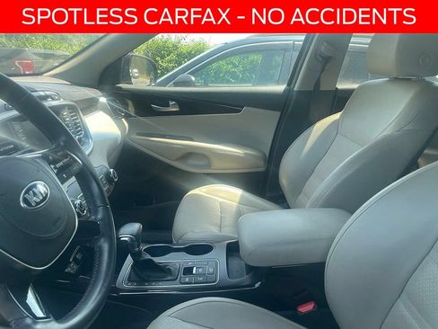 Used 2019 Kia Sorento EX AWD/4WD image 6