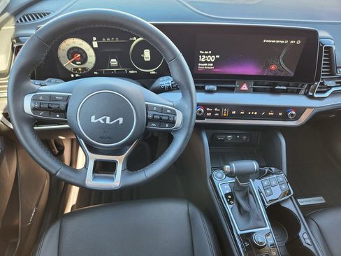 Used 2025 Kia Sportage SX image 26