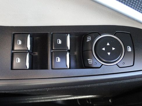 Used 2020 Ford Explorer XLT w/ Equipment Group 202A image 36