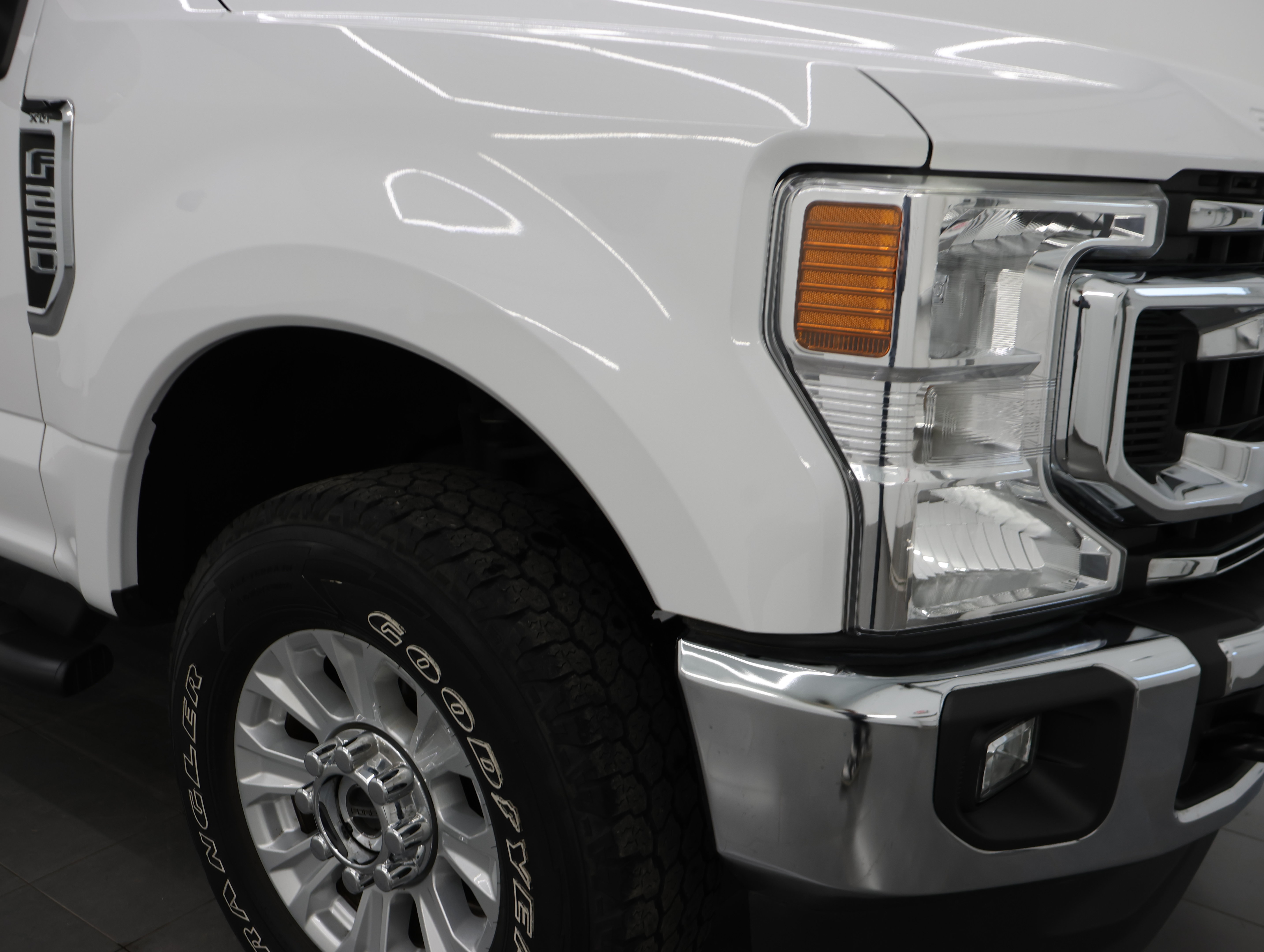 Used 2020 Ford F250 XLT w/ XLT Value Package AWD/4WD image 23
