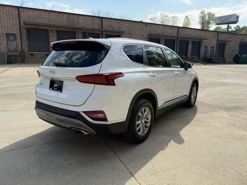 Used 2020 Hyundai Santa Fe SE image 7