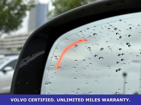 Certified 2024 Volvo XC90 B5 Plus w/ Protection Package Premier AWD/4WD image 11