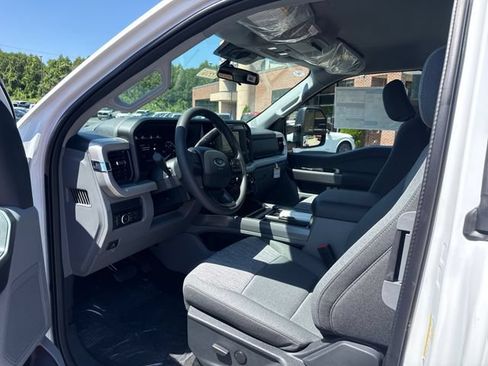 New 2026 Ford F250 XLT w/ Snow Plow Prep Package AWD/4WD image 11