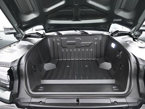 Used 2024 GMC Hummer EV 3X image 25