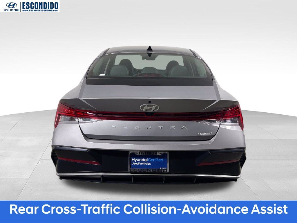 Certified 2025 Hyundai Elantra Limited FWD image 5