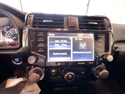 Used 2022 Toyota 4Runner TRD Off-Road AWD/4WD image 16