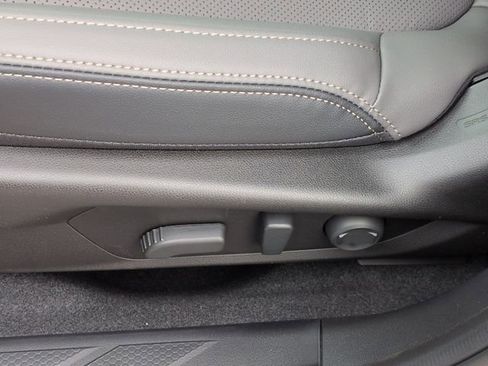 New 2026 Subaru Outback Limited image 15