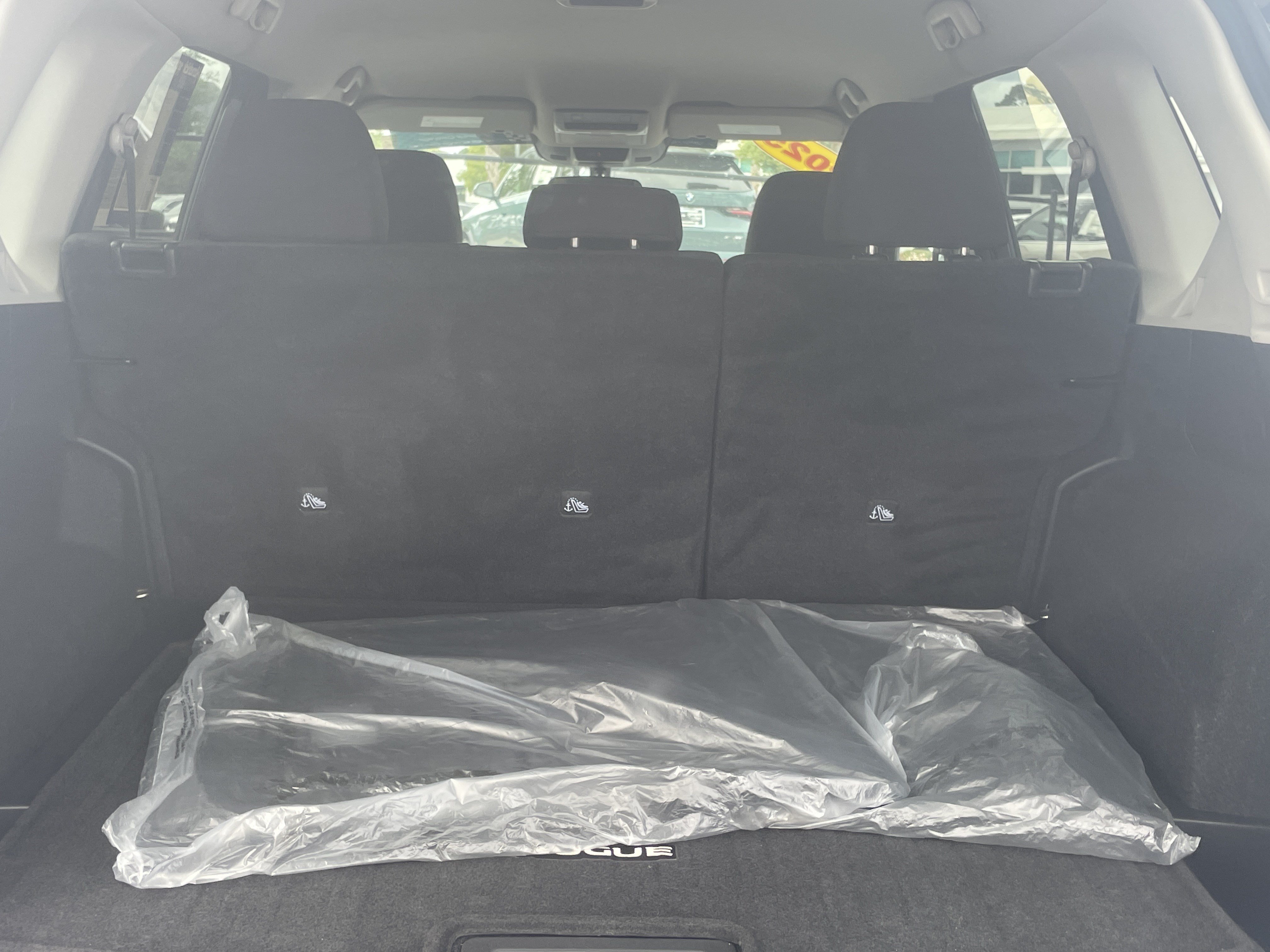 Used 2025 Nissan Rogue SV AWD/4WD image 29