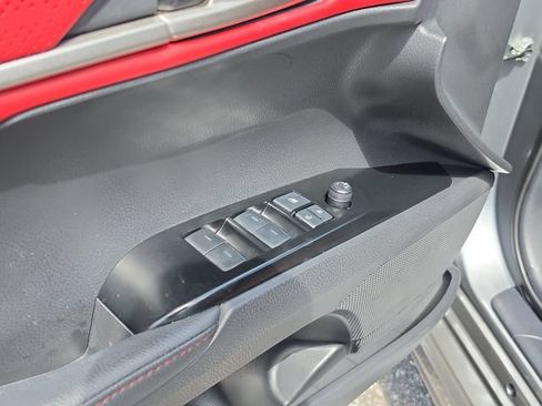 Used 2025 Toyota Camry XSE FWD image 18