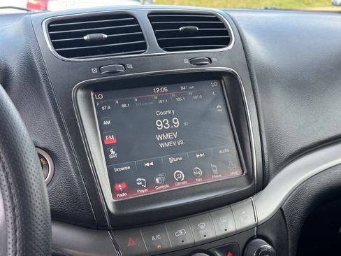 Used 2018 Dodge Journey Crossroad FWD image 24