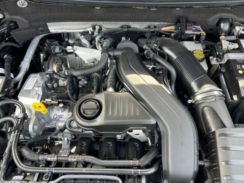 New 2026 Volkswagen Taos S FWD image 21