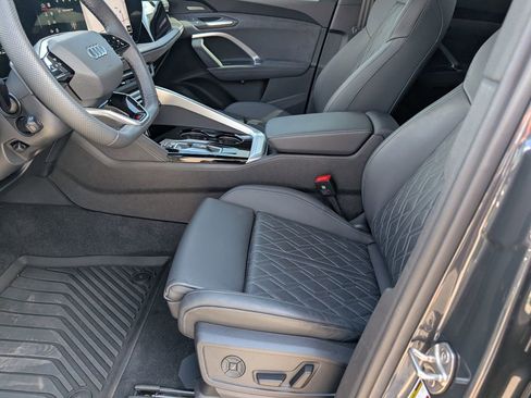 Used 2025 Audi SQ5 Premium Plus w/ Premium Plus Package AWD/4WD image 12
