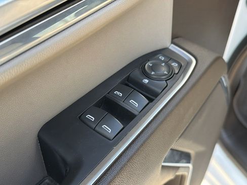 Used 2023 Chevrolet Silverado 1500 LT w/ Leather Package RWD image 8