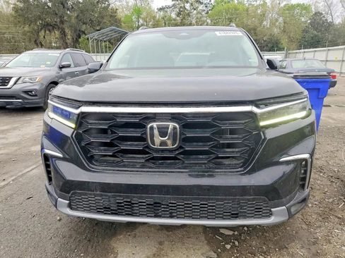 Used 2023 Honda Pilot Touring image 5
