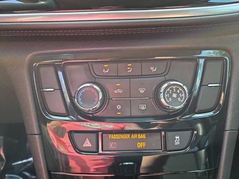 Certified 2022 Buick Encore Preferred w/ Safety Package AWD/4WD image 22