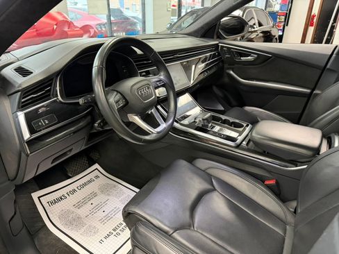 Used 2019 Audi Q8 Prestige w/ Luxury Package image 18