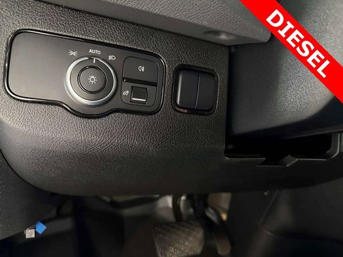 Used 2020 Mercedes-Benz Sprinter 2500 w/ Driver Convenience Package image 26
