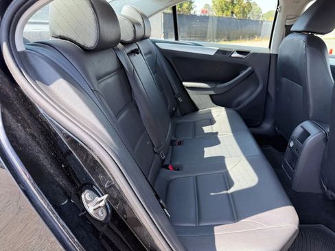 Used 2013 Volkswagen Jetta SE image 20