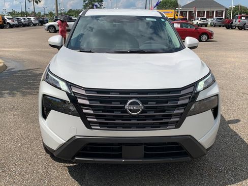 New 2026 Nissan Rogue SV FWD image 3