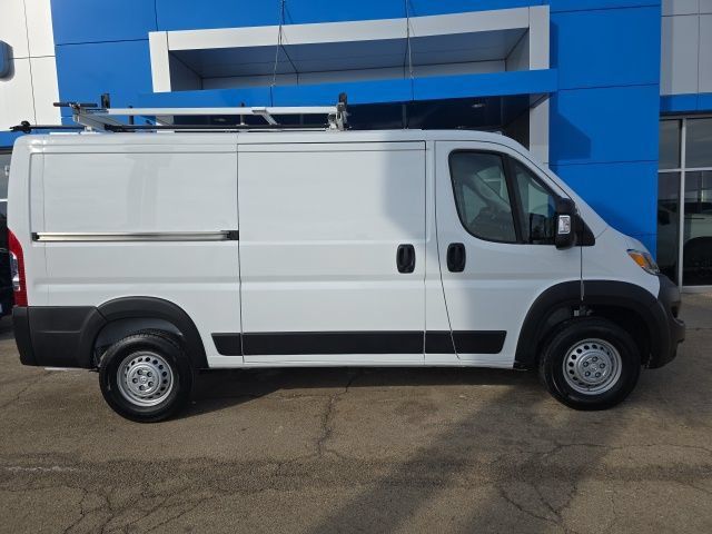 Used 2025 RAM ProMaster 2500 FWD image 3