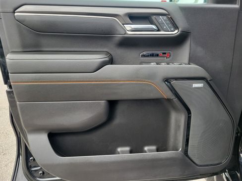 Used 2022 GMC Sierra 1500 AT4 image 24