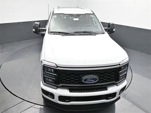 Used 2024 Ford F250 Lariat w/ Sport Appearance Package image 20