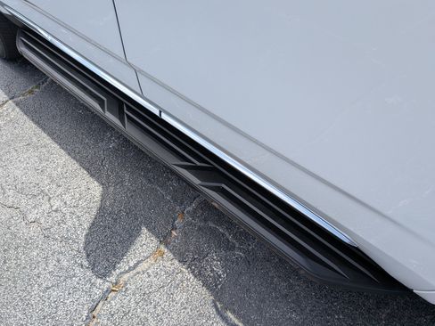 Certified 2024 Cadillac Escalade Premium Luxury w/ LPO, Floor Liner Package AWD/4WD image 13