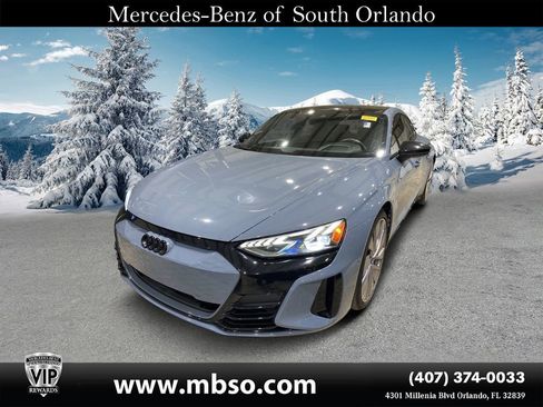 Used 2022 Audi e-tron GT Prestige image 17