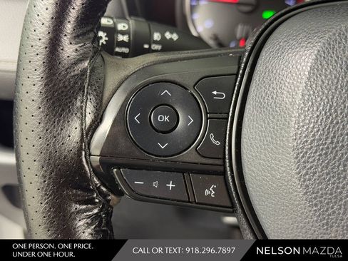 Used 2020 Toyota RAV4 XLE FWD image 25