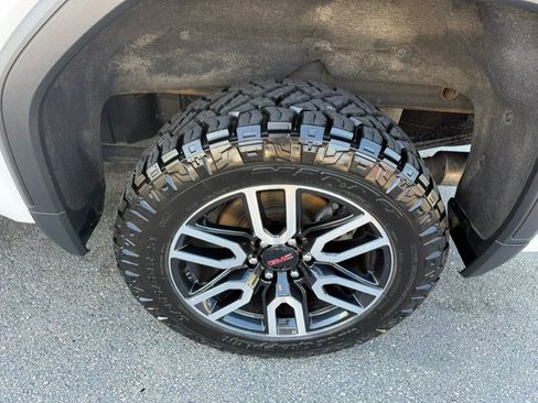 Used 2021 GMC Sierra 1500 AT4 AWD/4WD image 5