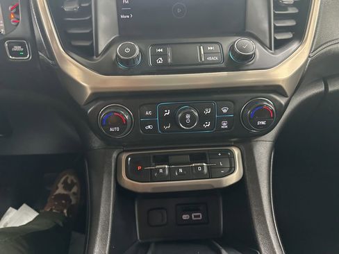 Used 2020 GMC Acadia Denali w/ Denali Ultimate Package image 42