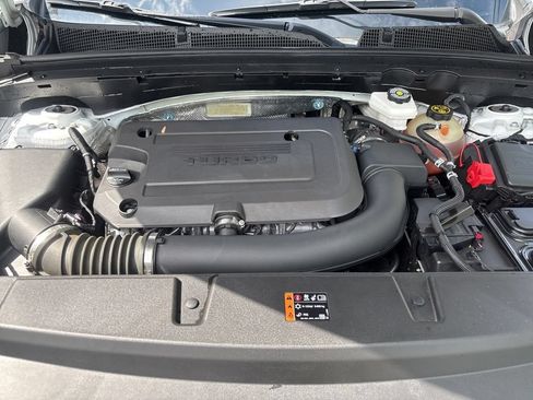 Used 2023 Buick Envision Essence w/ Technology Package I AWD/4WD image 10