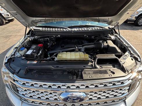 Used 2018 Ford Expedition Platinum image 33