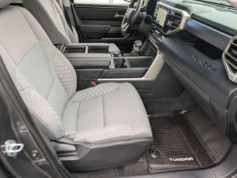 Used 2022 Toyota Tundra SR5 w/ SR5 Convenience Package AWD/4WD image 24