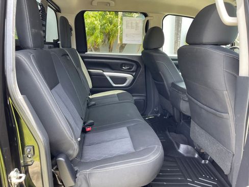 Used 2017 Nissan Titan SV RWD image 23
