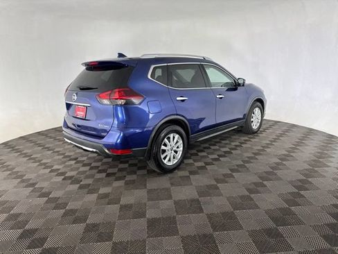 Used 2018 Nissan Rogue SV w/ Sun & Sound Touring Package AWD/4WD image 5