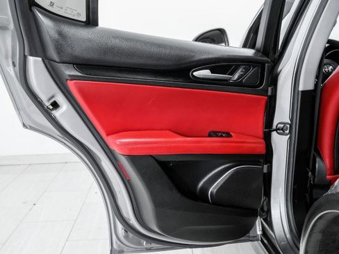 Used 2019 Alfa Romeo Stelvio RWD image 44