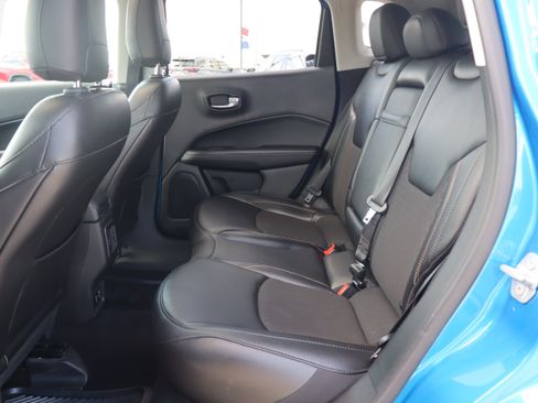Used 2020 Jeep Compass Latitude w/ Popular Equipment Group FWD image 10