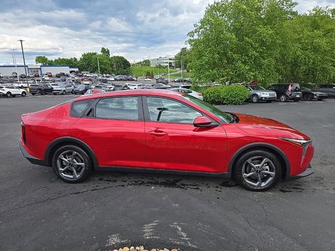 Certified 2025 Kia K4 FWD image 2