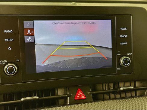 Used 2024 Kia Sportage LX image 22